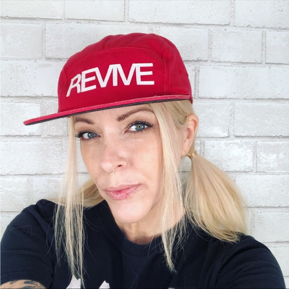 Revive Skateboards 5 Panel Red Hat. - Picture 5 of 17